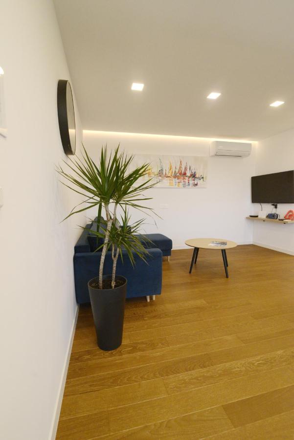 Novi Apartman Beti Blizu Plaze S Besplatnim Parkingom, Puntamika - Zadar Apartamento Exterior foto